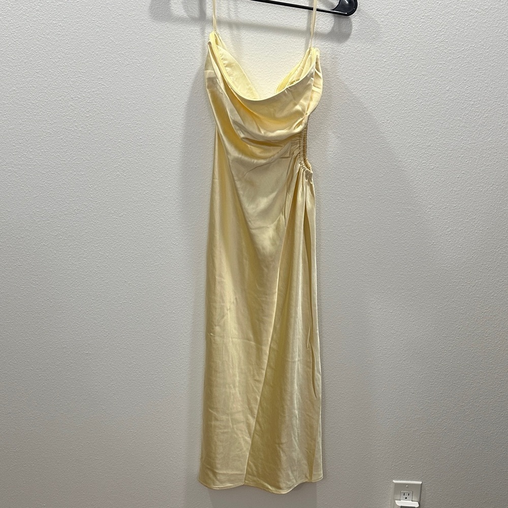 Saraya Midi Dress yellow butter strapless spring wedding elegant cut-out sleek - Picture 8 of 10